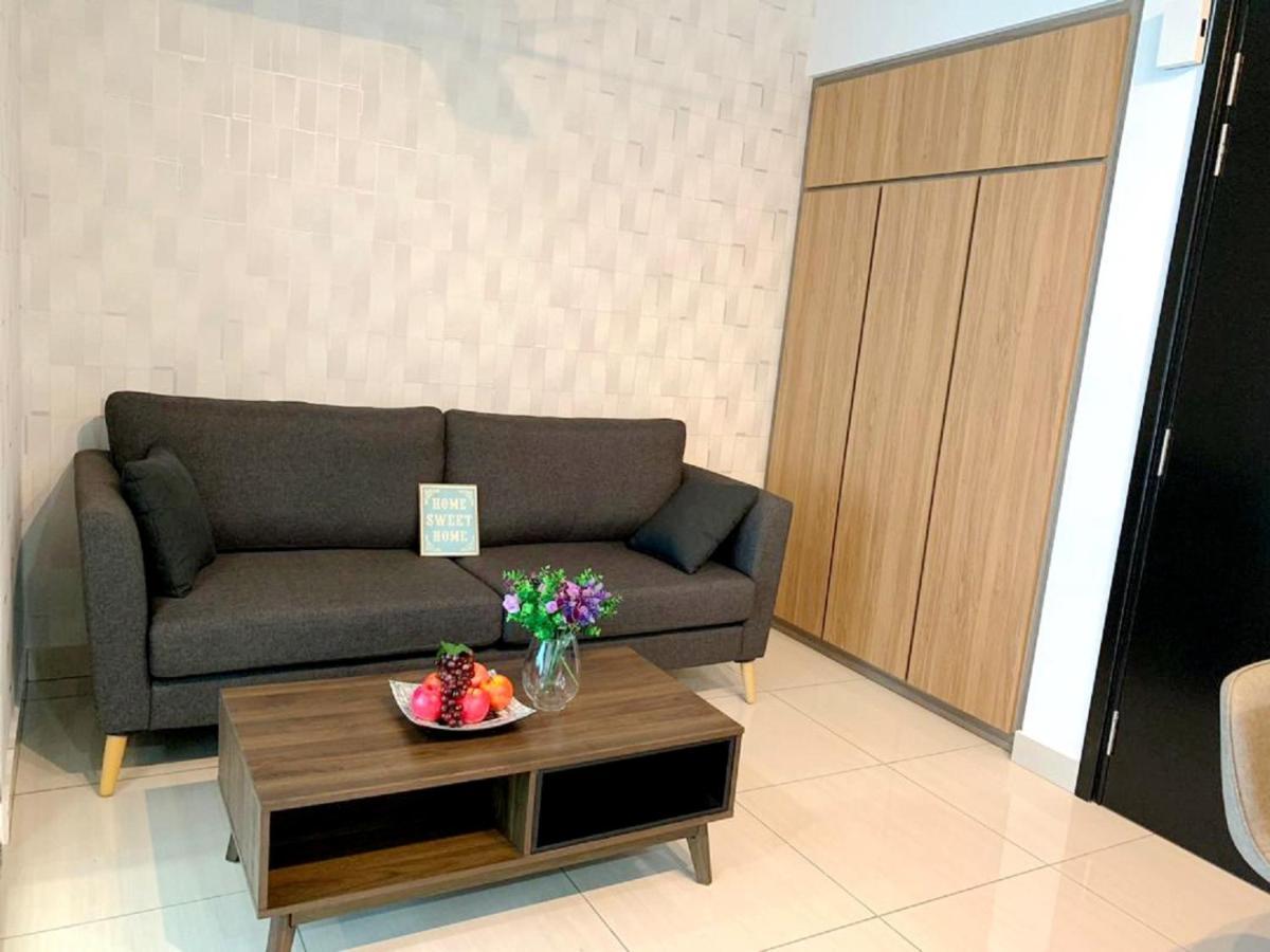 Almas Suites Puteri Harbour Nusajaya  Exterior foto