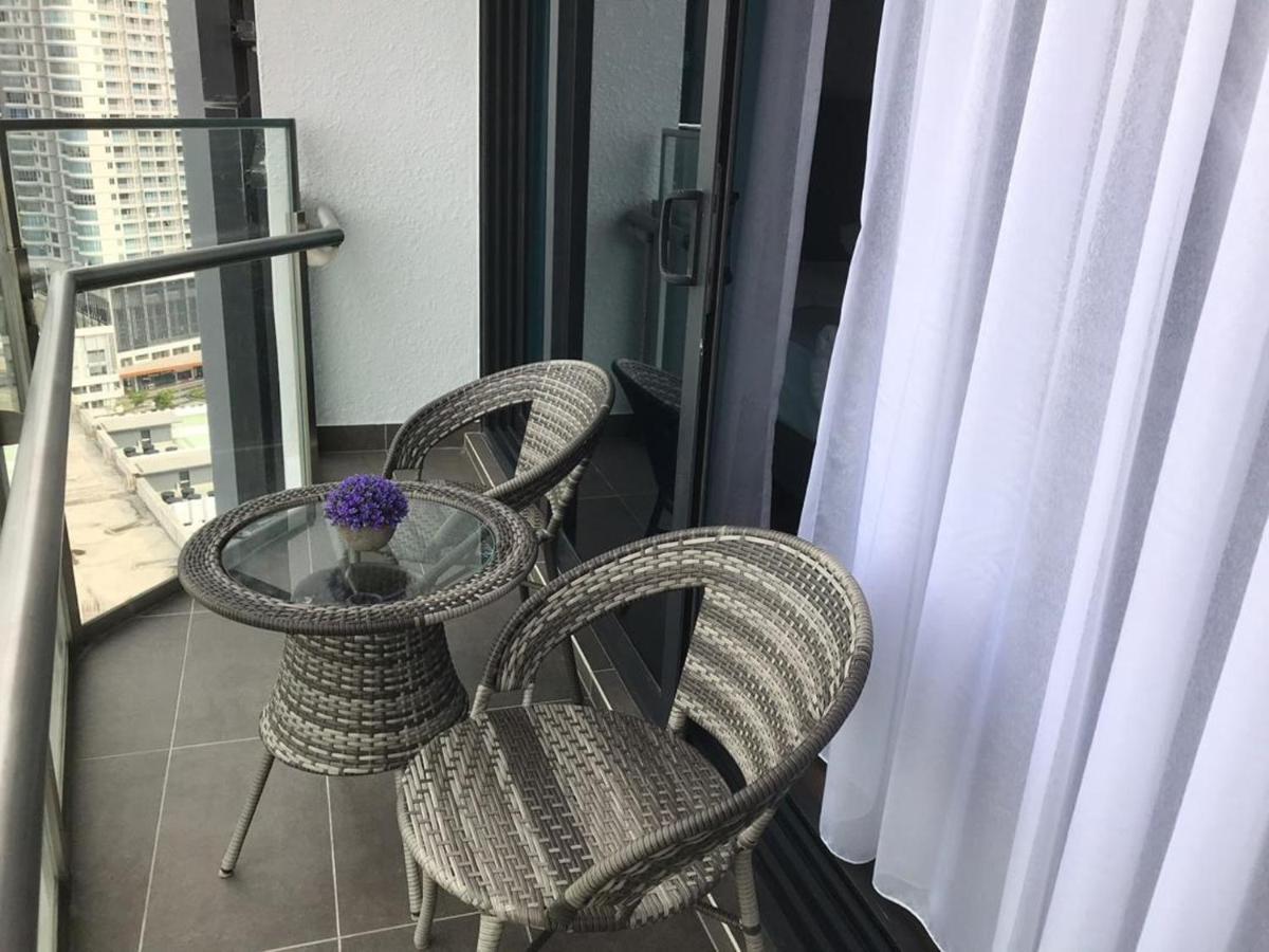 Almas Suites Puteri Harbour Nusajaya  Exterior foto