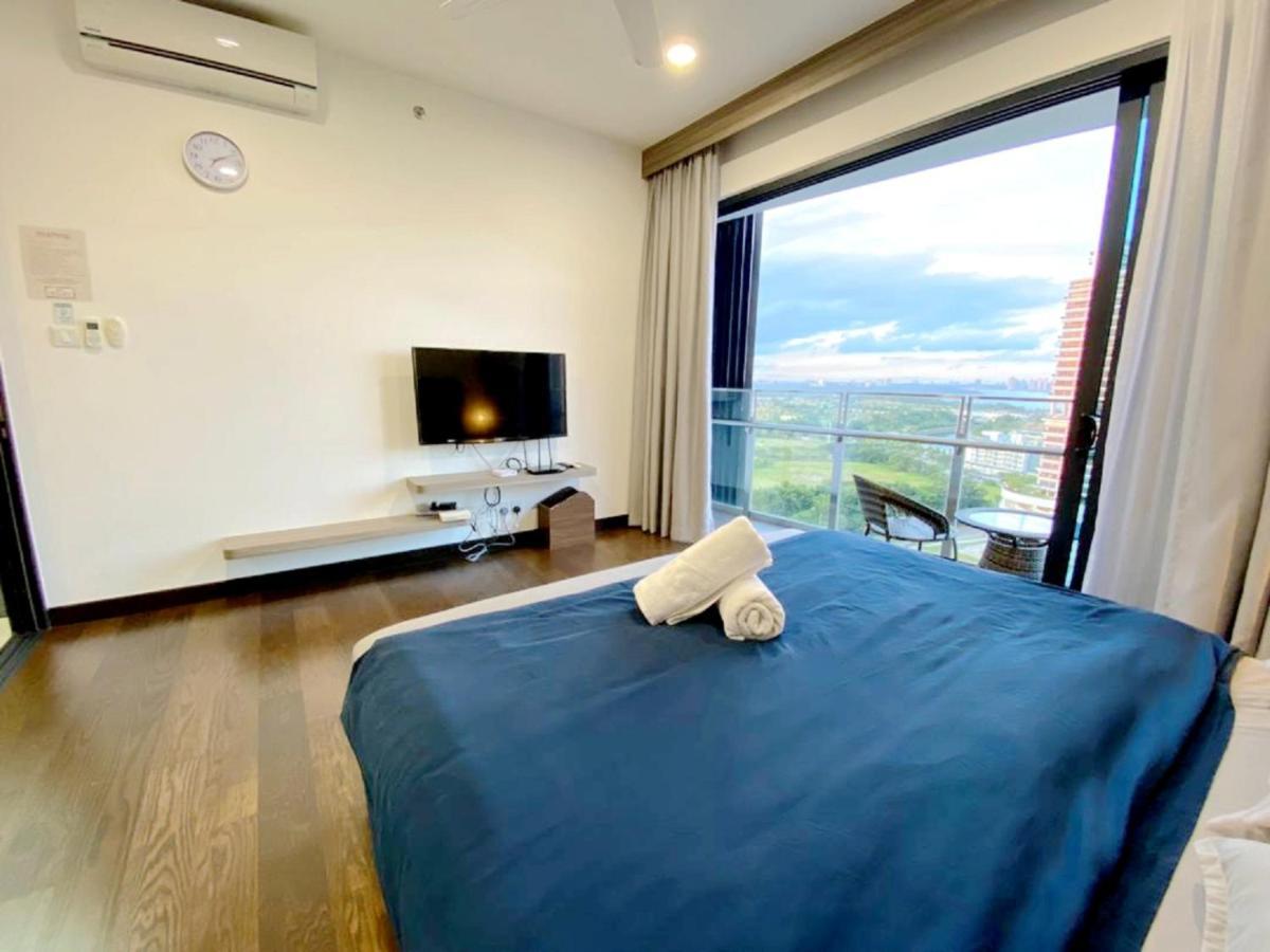 Almas Suites Puteri Harbour Nusajaya  Exterior foto